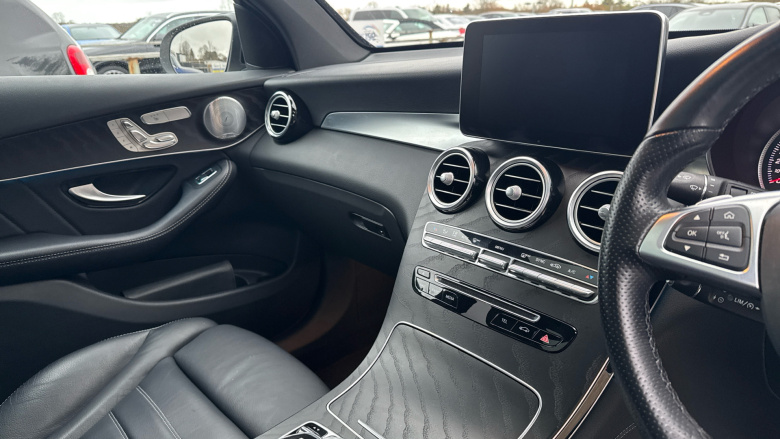 Mercedes-Benz GLC 250 4Matic AMG Line Premium Plus 5dr 9G-Tronic Petrol Estate